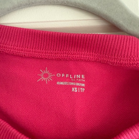 Aerie Offline Pink Cropped Short Sleeve Workout Top - Picture 3 of 4